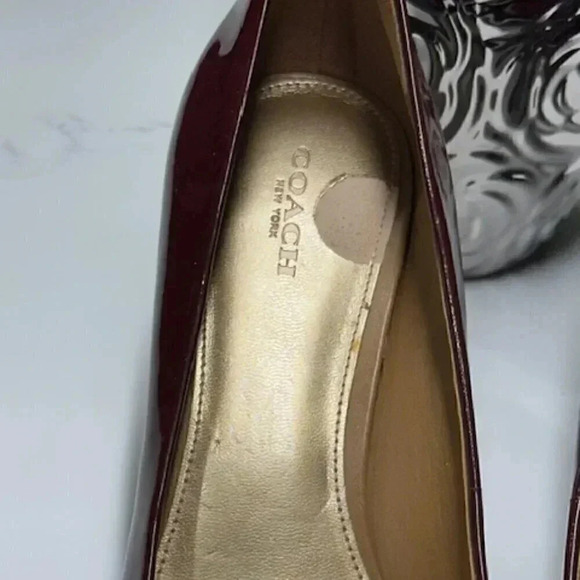 Coach Bowery Patent Leather Shoe/Pump/Heel Burgundy/Black Size 10B NWOT - Picture 11 of 12